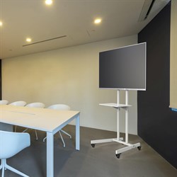 Стойка для телевизора Cactus CS-ST04 белый 37"-70" макс.68кг напольный мобильный - фото 20952